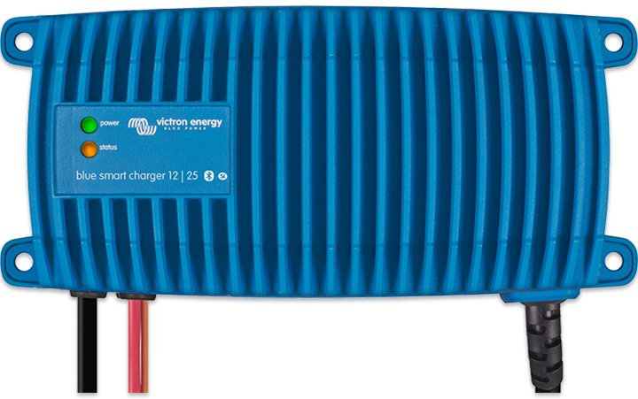 Blue Smart IP67 Charger 24/5(1) 230V CEE 7/7