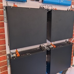 Universal Batterie-Wandhalterung 19 Zoll 3HE