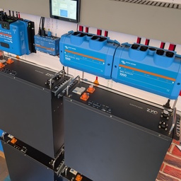 Universal Batterie-Wandhalterung 19 Zoll 3HE