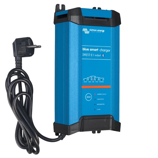 [BPC241242002] Blue Smart IP22 Charger 24/12(1) 230V CEE 7/7